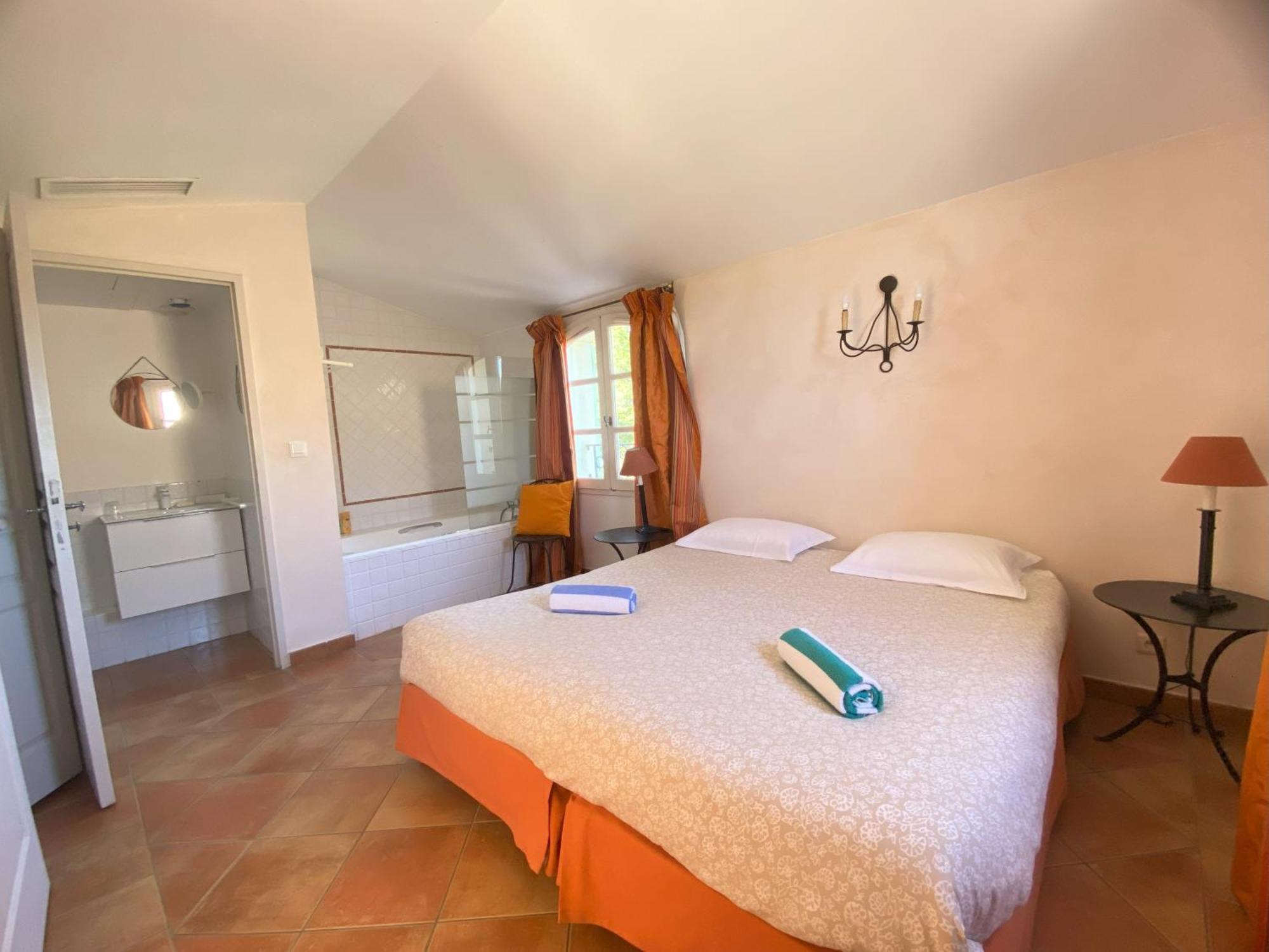 T3 Vue Mer Exceptionnelle Au Domaine Fregate Bandol Сен-Сир-сюр-Мер Экстерьер фото